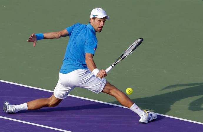 Djokovic sigue adelante en Miami al derrotar al portugués Sousa