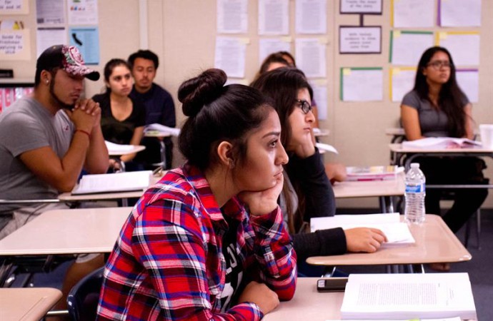 BID: Mitad de estudiantes de Latinoamérica no acaba la educación secundaria
