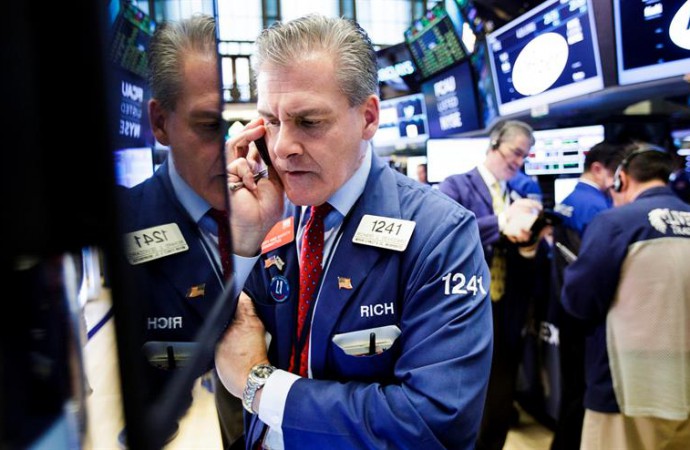 Wall Street pierde el impulso inicial a media sesión