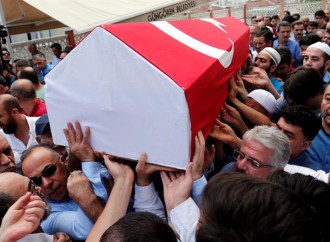 Obama llama a Erdogan y ofrece «asistencia» tras el atentado de Estambul