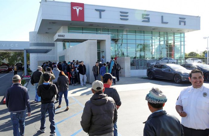 Tesla revela accidente mortal en un modelo S que tenía el autopiloto activado