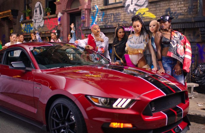 El Ford Mustang fue el auto ideal para el vídeo de «Little Mix» llamado «Power»