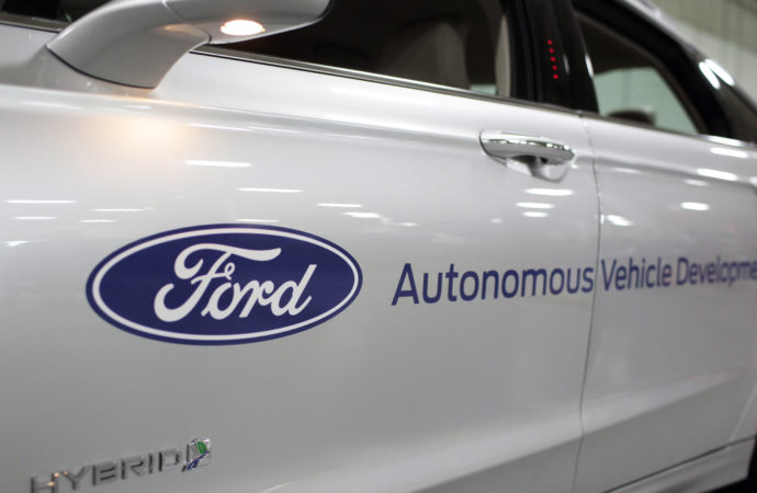 Ford patentó un sistema que pudiera acelerar la llegada de los vehículos autónomos